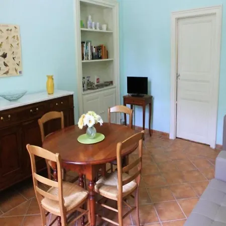 House La Madiere